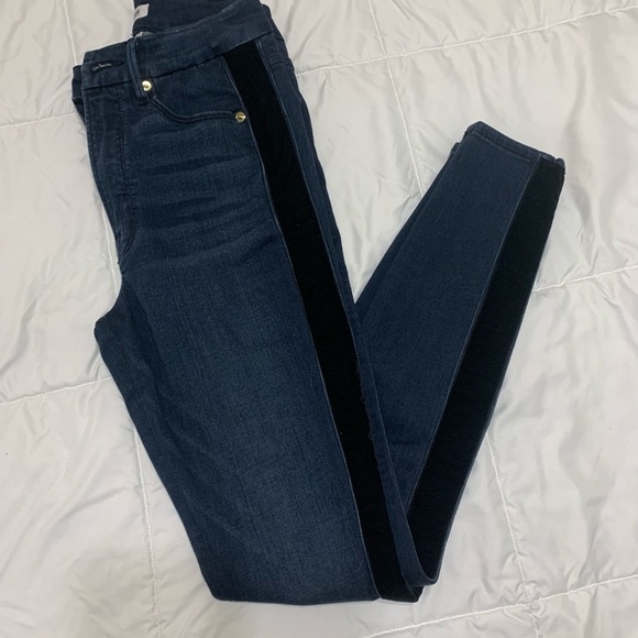 Good American Jeans size 4 dark blue with velvet - Picture 3 of 3